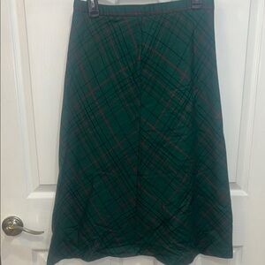 Basic Editions Green and Red Plaid A-Line Skirt
